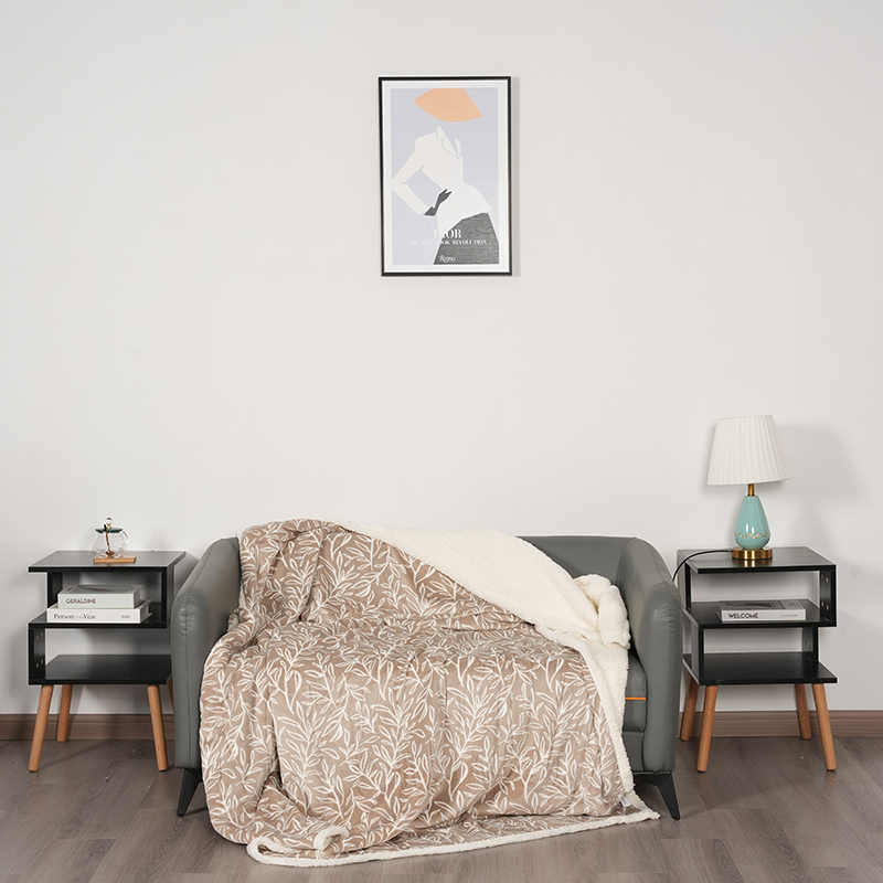 Flannel Double-Layer Blanket